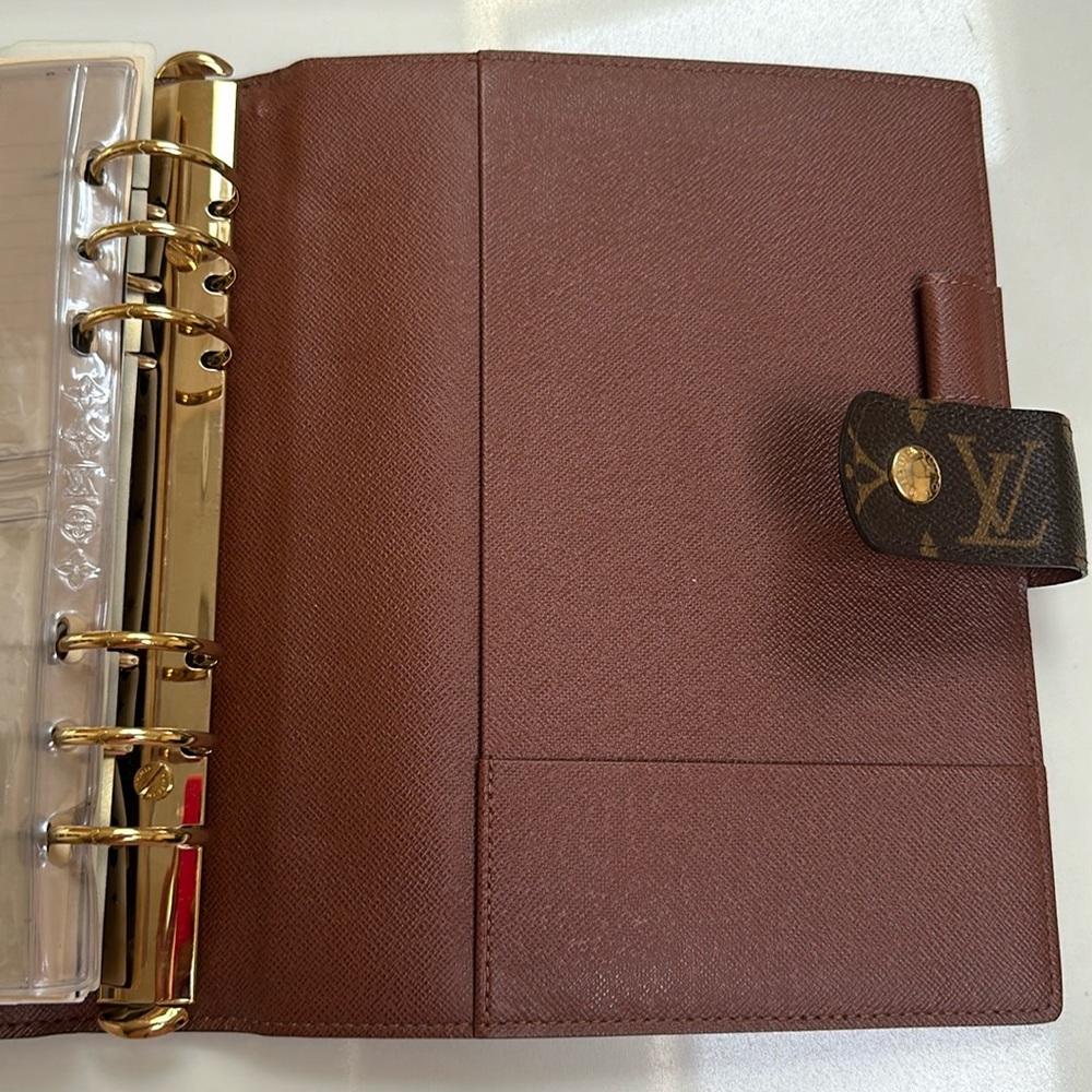 Louis Vuitton Large Monogram Agenda Ring Cover - Picture 8 of 16